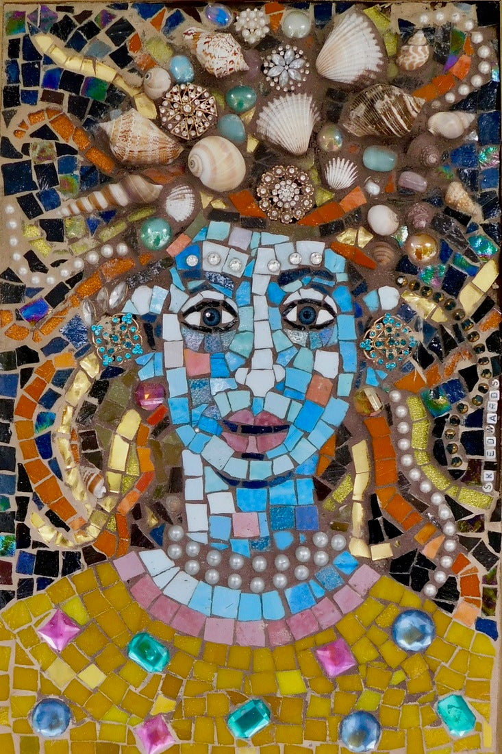 Musings on Politics and Life: She Who Lives Beneath the Sea